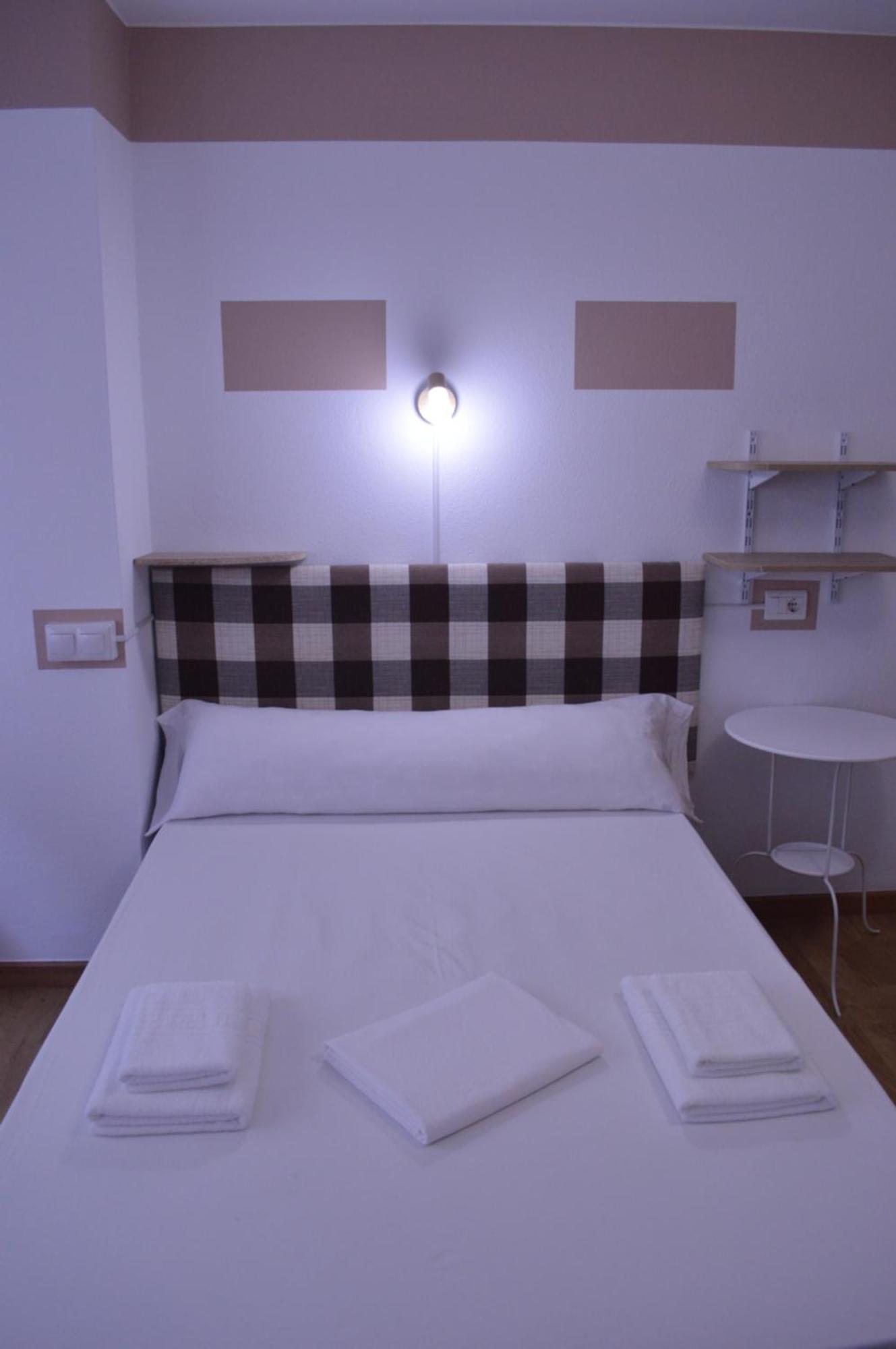 Ararat Hostel Σαντιάγο ντε Κομποστέλα Δωμάτιο φωτογραφία